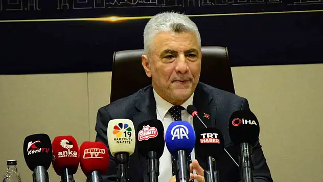 Bakan Bolat'tan Süper Lig'e yükselen Çorum Spor'a tebrik: 'Kalıcı ve başarılı olsun'