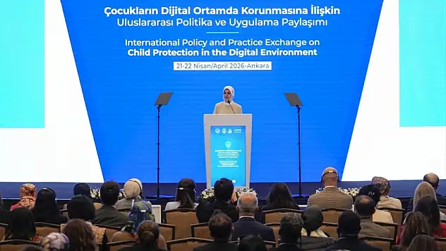 Bakan Göktaş'tan Sosyal Medya Açıklaması