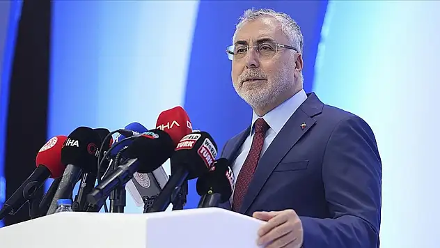 Bakan Işıkhan'dan Uzun Süreli Yaşlı Bakım Sigortası Açıklaması