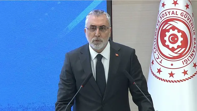 Bakan Işıkhan: 'İşbaşı Eğitim Programı'nda Yeni Bir Düzenlemeyi Hayata Geçiriyoruz'
