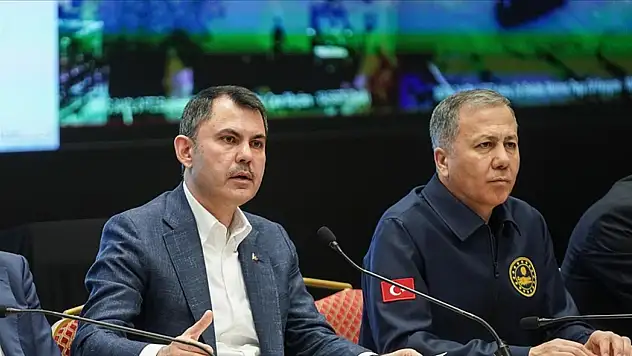 Bakan Kurum: 'Toplamda 83 Binamızın Az Hasarlı Olduğunu Tespit Ettik