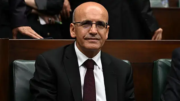 Bakan Şimşek: 'İlk 9 Aydaki Yıllık Büyüme Yüzde 3,7 Gerçekleşti'