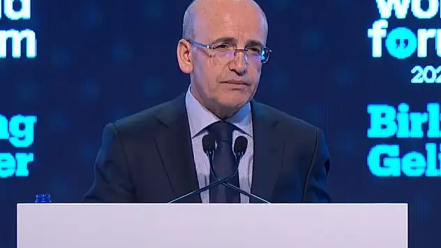 Bakan Şimşek: 'Yıllık Açık 9,6 Milyar Dolar Azaldı'
