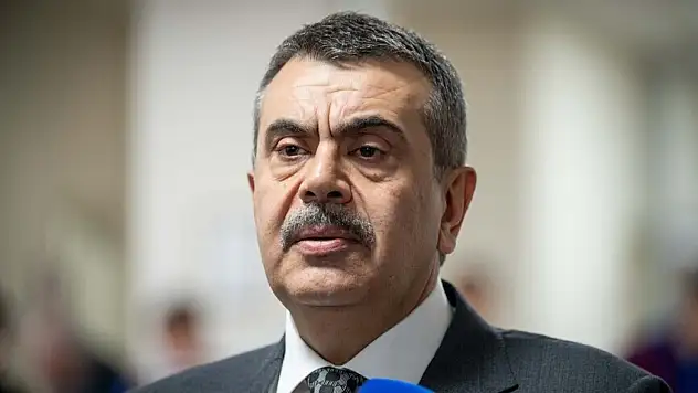 Bakan Tekin: 'Cuma Günü Bir Gün İdari İzin Verdik, Sınavın Yapılacağı Okullarda Hazırlıkları Yapacağız'