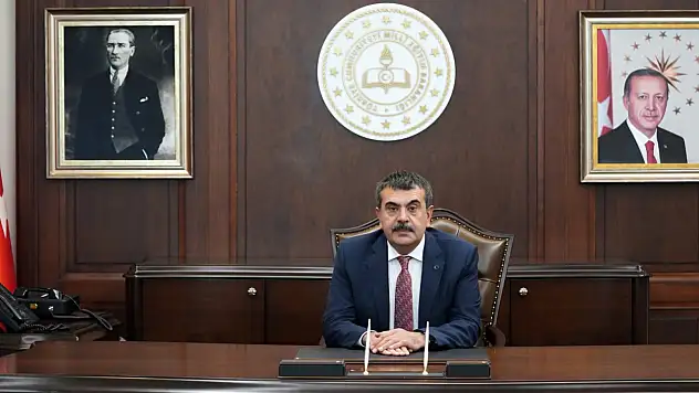 Bakan Tekin'den öğretmenlere müjde