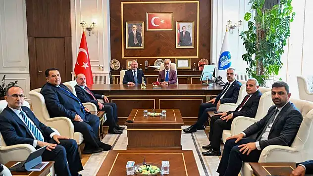 Bakan Uraloğlu Çorum'da Bir Dizi Ziyaret Gerçekleştirdi