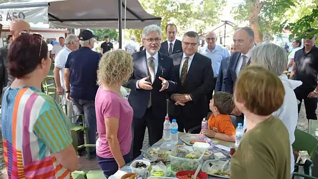 Bakan Yardımcısı Yelkenci, Sinop'ta vatandaşlarla buluştu