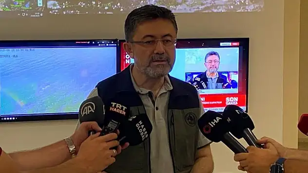 Bakan Yumaklı: 'Yangının ilerlemesini durdurduk'