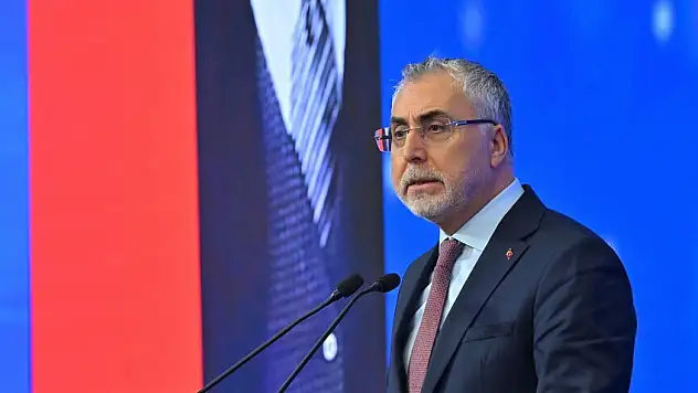 Bakanı Işıkhan'dan İlaca Erişime İlişkin Paylaşım