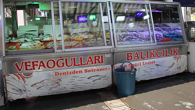 Balık Tezgahlarına İlgi Az