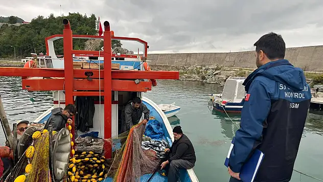 Balıkçı Barınağında Su Ürünleri Denetimi