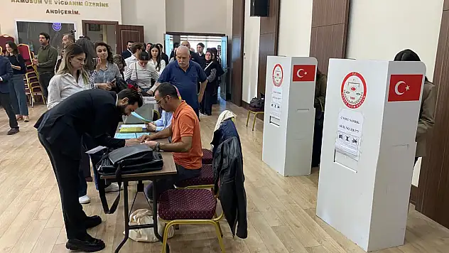 Baro'da Başkan Değişmedi