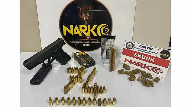 Bartın'da bir araçtan uyuşturucu ve suikast silahı çıktı