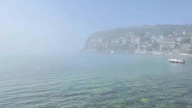 Bartın'da Sıcak Hava Amasra'da Sis