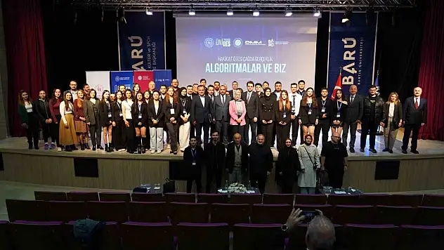 BARÜ'de Dijital Çağda Dezenformasyonla Mücadele Anlatıldı