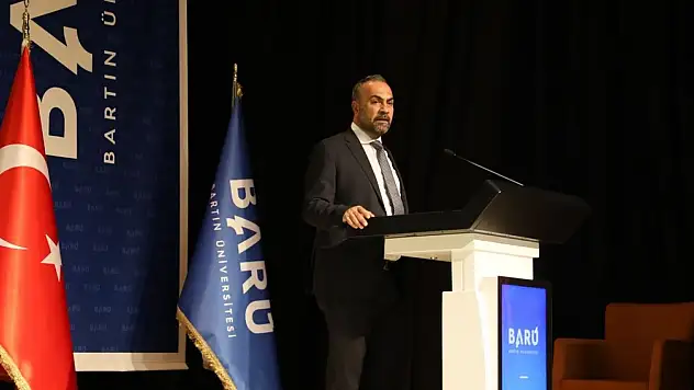 BARÜ'de Düzenlenen Etkinlikte Aile Ve Gençlik Konuşuldu