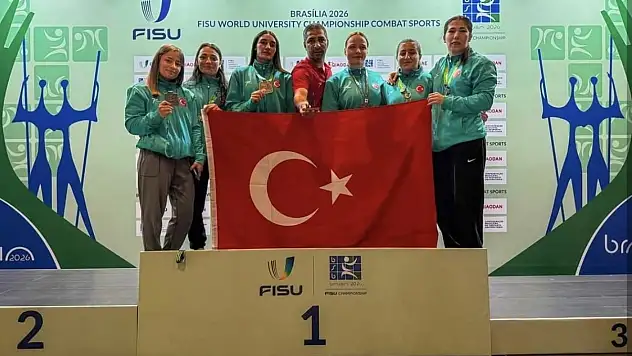 BARÜ'lü güreşçi Bükrenaz Sert, dünya şampiyonu oldu