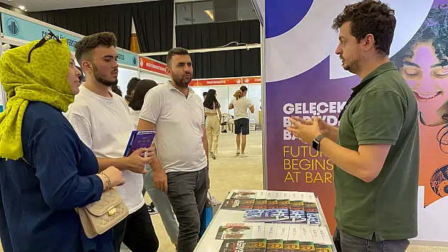 BARÜ öğrencilere tanıtıldı