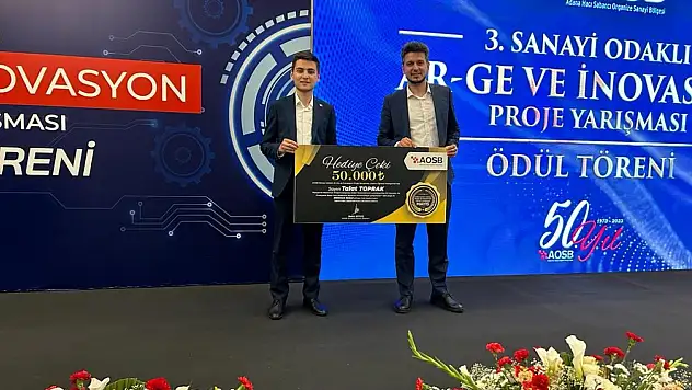 BARÜ öğrencisine ödül