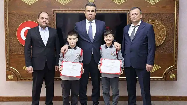 Başarılı Öğrencilerden Hasan Gümüş'e Ziyaret