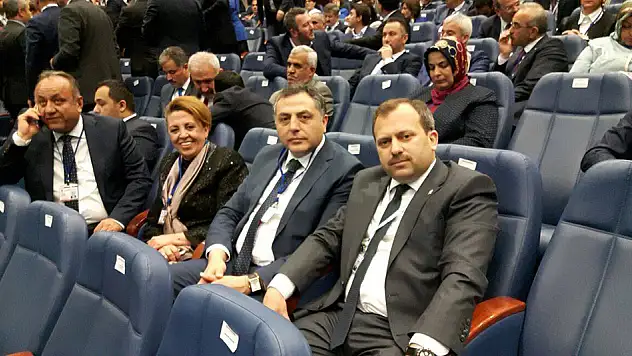 Başbakan Ahşap Fuarı'na davet edildi