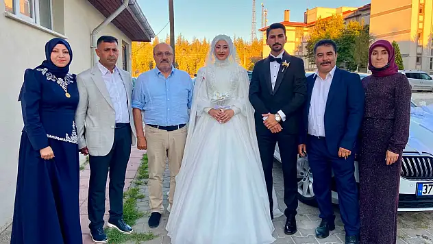 Başkan Arslan, Ünlü Ve Keser Ailelerinin Kına Merasimine Katıldı