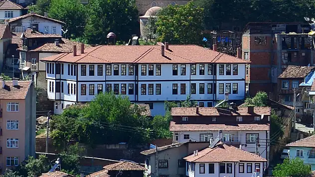 Başkan Babaş'a üç yılda üç ödül