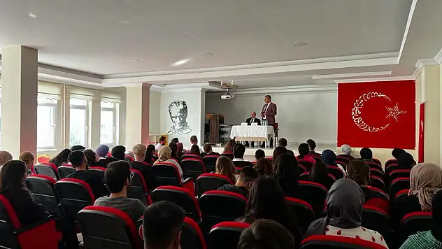 Başkan Demir öğrencilerle buluştu