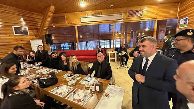Başkan Karakaş'tan Öğretmenlere Vefa Yemeği