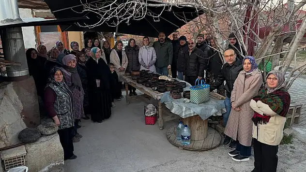 Başkan Kavaklıgil'den Bahçelievler Mahallesi'ne İftar Ziyareti