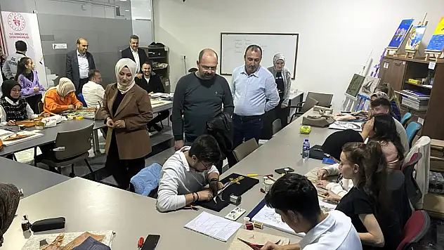 Başkan Kavaklıgil Gençlerle Keyifli Bir Akşam Geçirdi