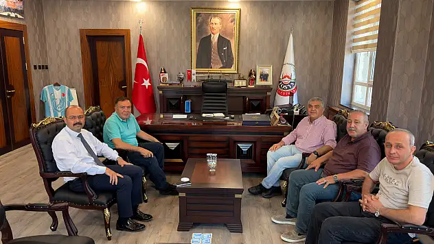 Başkan Kavaklıgil Misafirlerini Ağırladı