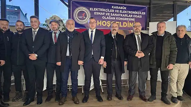 Başkan Özçelik Güven Tazeledi