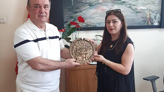 Başkan Uzuner'den İnebolu Tapu Müdürlüğü'ne Ziyaret