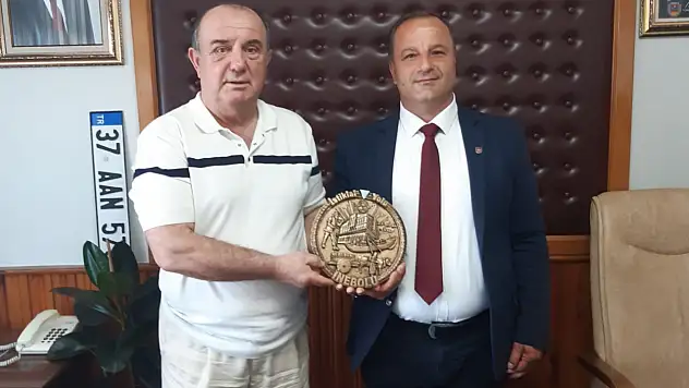 Başkan Uzuner'den Şoförler Ve Nakliyeciler Esnaf Odası'na Ziyaret