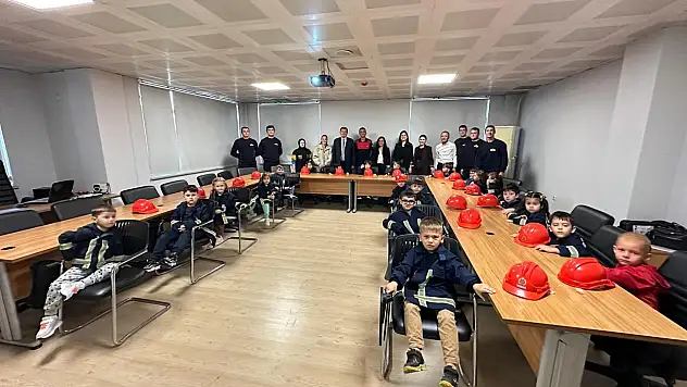 Başkan Yalçınkaya'dan Miniklerle Birlikte Anlamlı Ziyaret