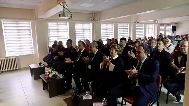 Başkan Yanık, Öğretmenler Günü Programına Katıldı