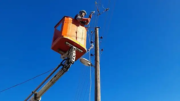 Başkent EDAŞ Kuvvetli Fırtına Uyarılarına Karşı Hazırlıklarını Tamamladı