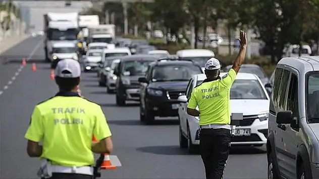 Bayram tatilinde 6 bin 903 kaza meydana geldi