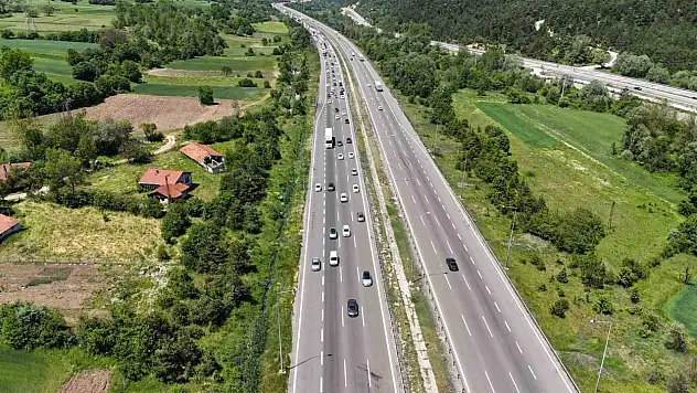 Bayram Trafiği Sürüyor