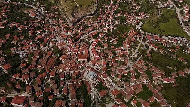 Bayramın son gününde Safranbolu'da ziyaretçi yoğunluğu