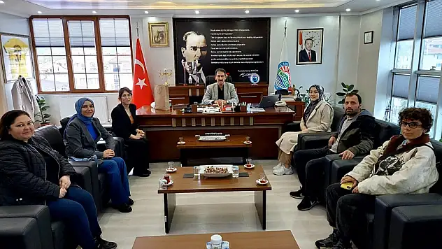 Belediye Başkanı Demir, Misafirlerini Ağırladı