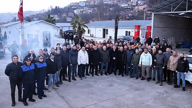 Belediye Başkanı Erdem Ekiplerle Buluştu