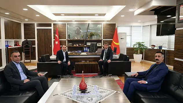 Belediye Başkanı Hasan Baltacı, Tunceli'den Gelen Konuklarını Ağırladı