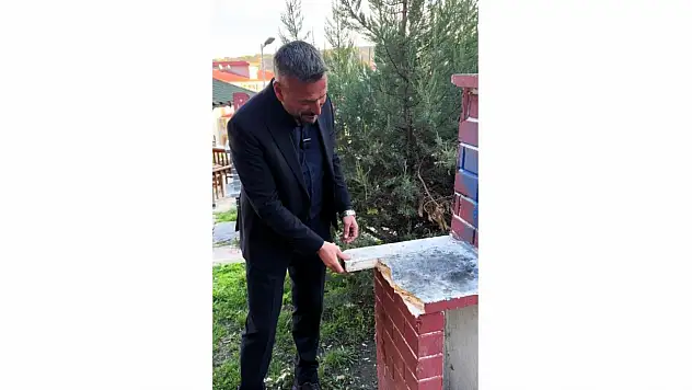 Belediye Başkanı Parka Zarar Verenlere Tepki Gösterdi