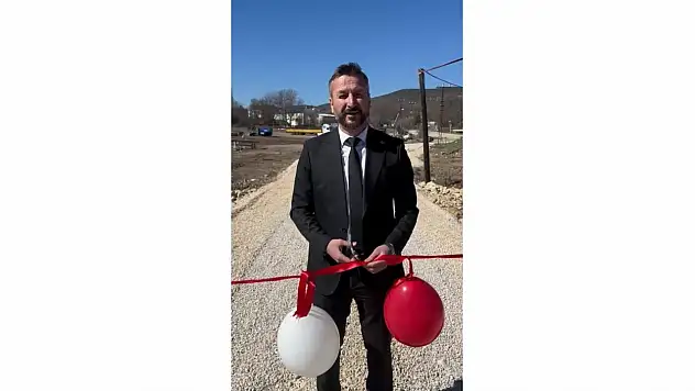 Belediye Başkanından Tek Kişilik Açılış