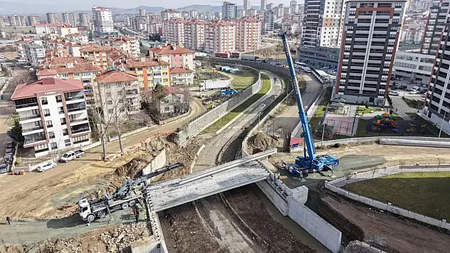 Belediyenin Köprü Çalışmaları Sürüyor