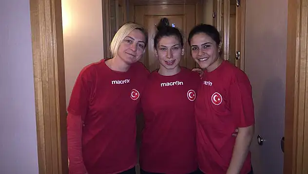 Belediyespor'un millileri kampa girdi