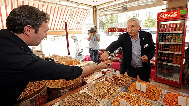 Bendevi Palandöken: 'Çarşı Pazarda Bayram Hareketliliği Şimdiden Başladı'