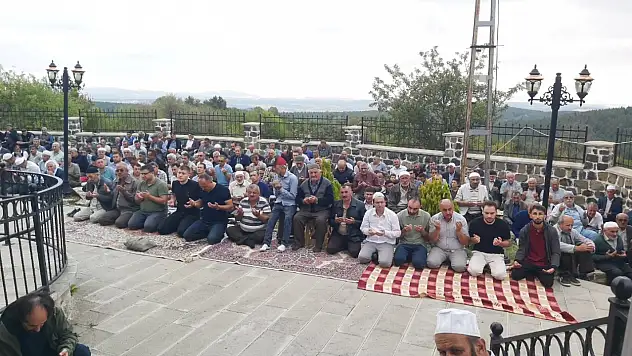 Benlisultan'da Yağmur Duası Yapıldı